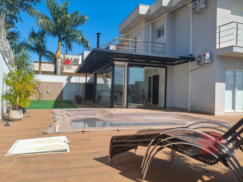 Casa, 3 quartos, 220 m² - Foto 1