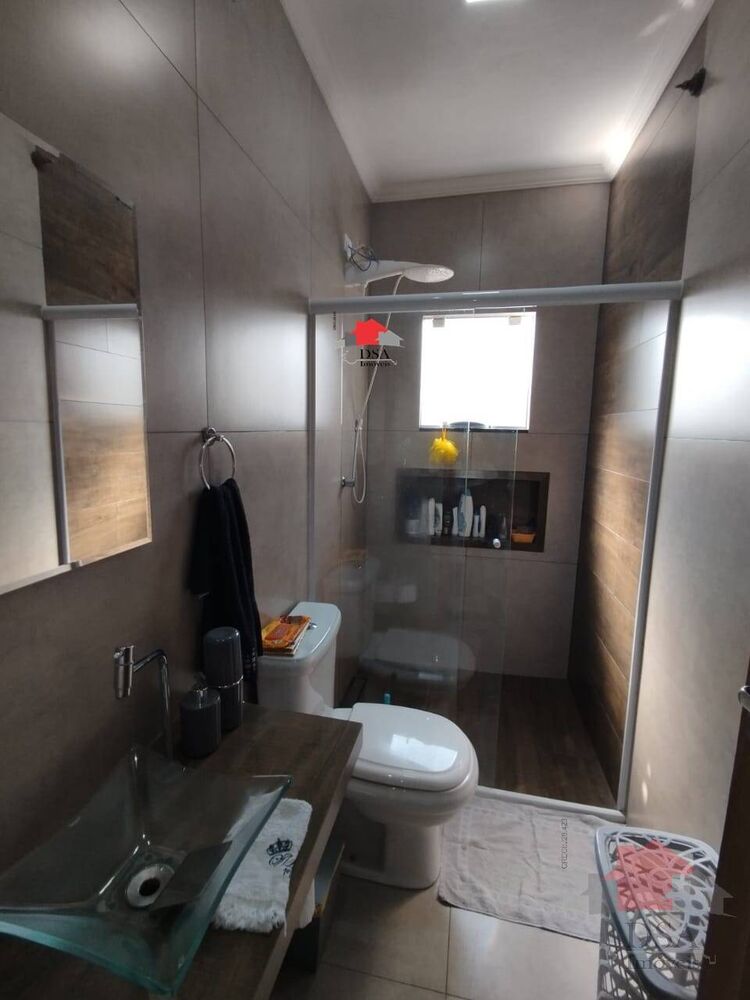 Casa, 3 quartos, 163 m² - Foto 1