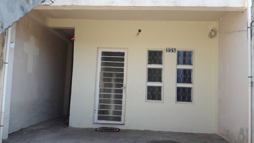 Casa à venda com 4 quartos, 140m² - Foto 1