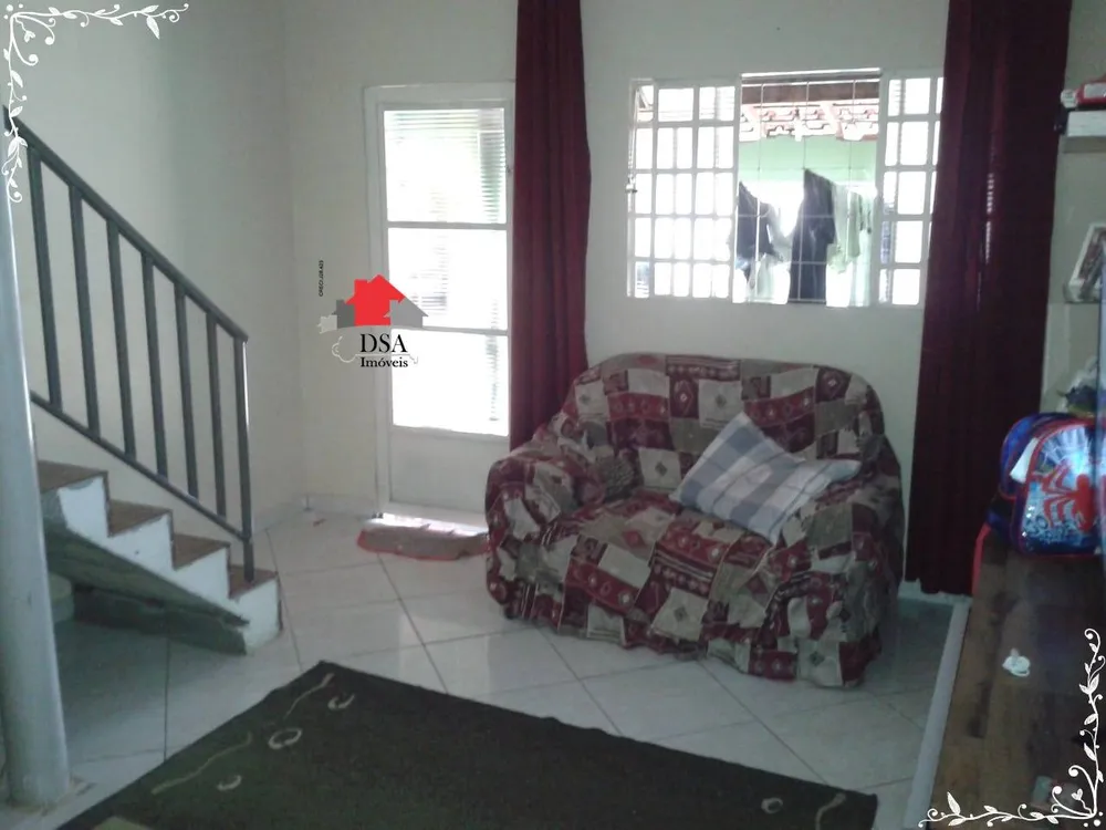 Casa, 4 quartos, 180 m² - Foto 2