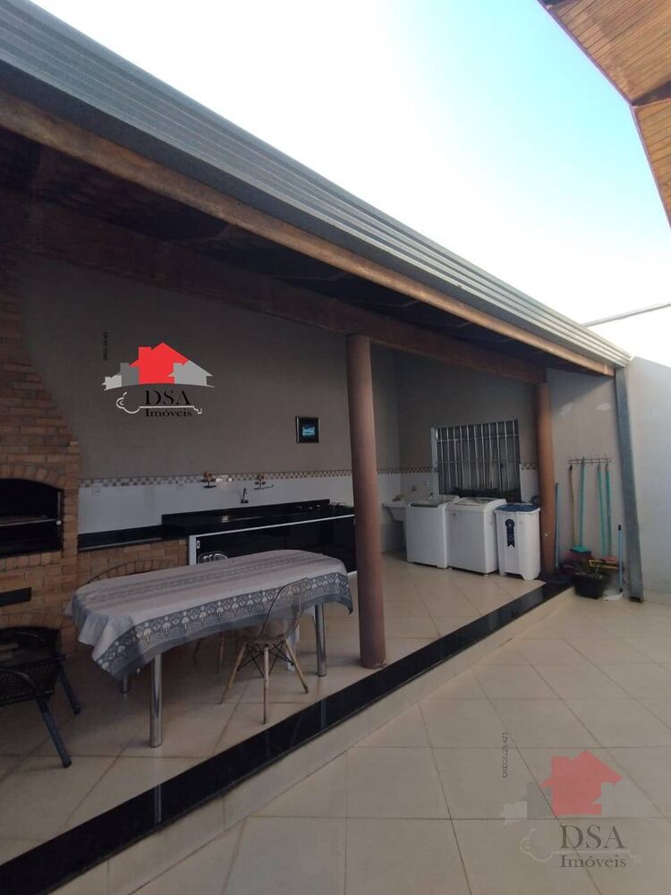 Casa, 5 quartos, 240 m² - Foto 1