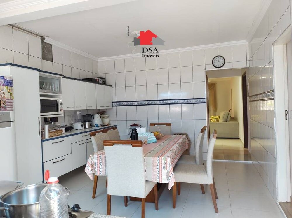 Casa, 3 quartos, 190 m² - Foto 3