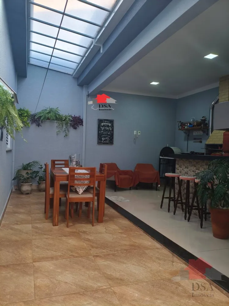 Casa, 3 quartos, 200 m² - Foto 1