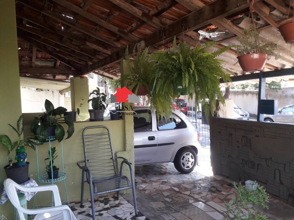 Casa, 5 quartos, 180 m² - Foto 1