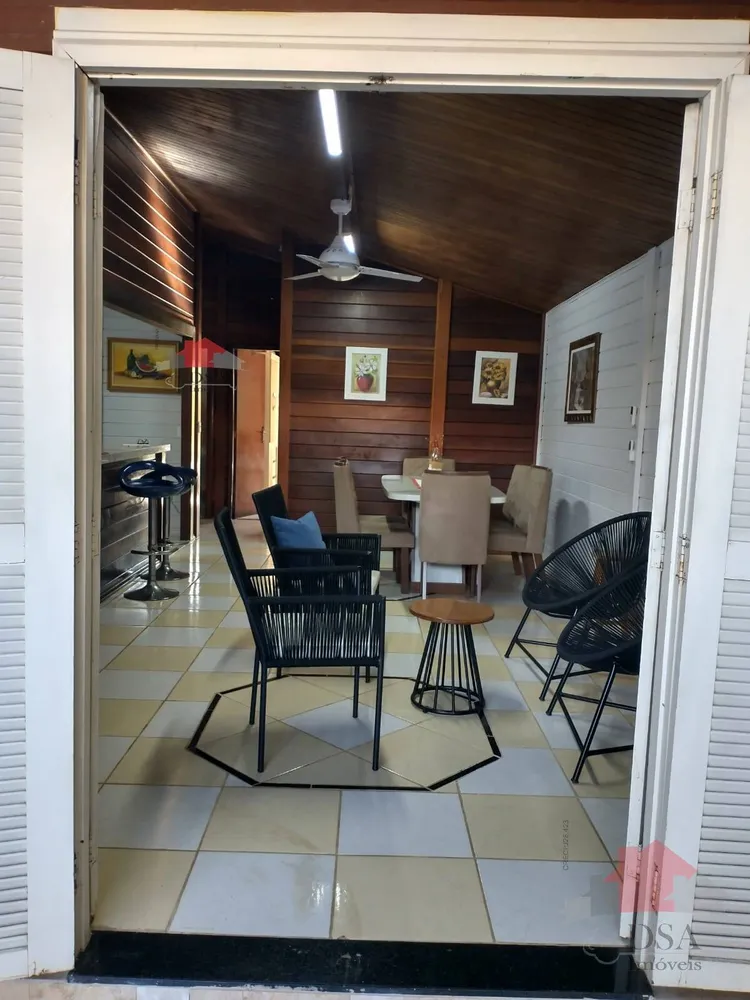 Casa, 3 quartos, 237 m² - Foto 3