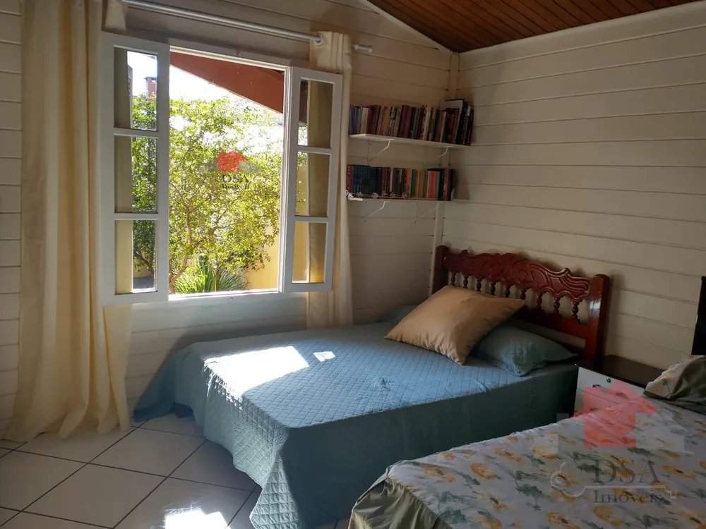Casa, 3 quartos, 237 m² - Foto 4