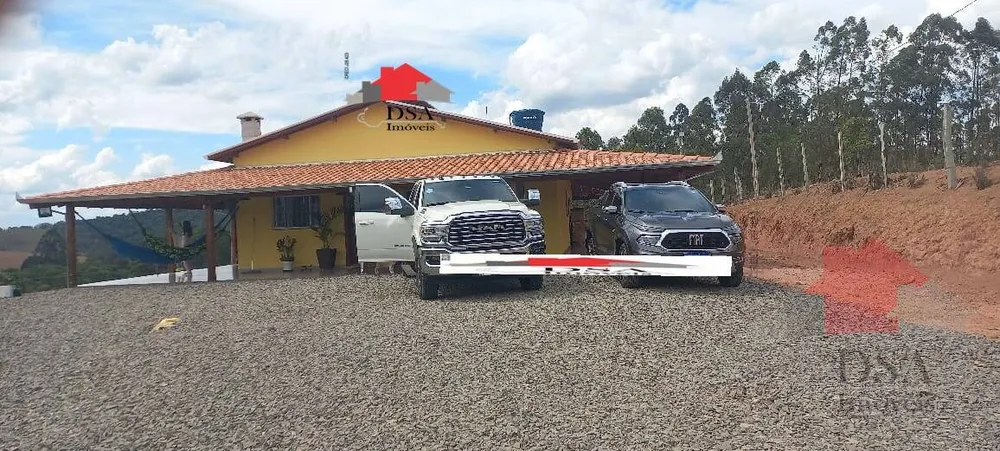 Chácara, 3 quartos, 3850 m² - Foto 1