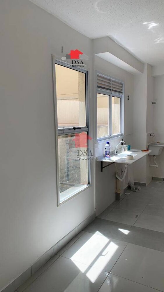 Apartamento para alugar com 2 quartos, 39m² - Foto 2