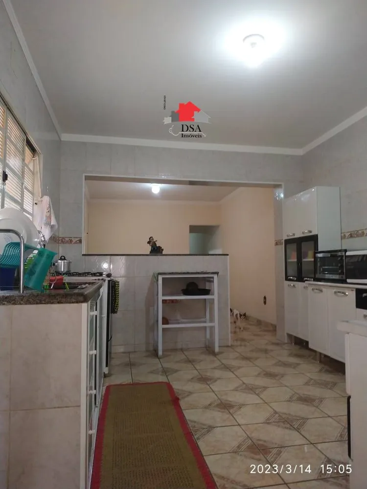 Casa, 3 quartos, 245 m² - Foto 1
