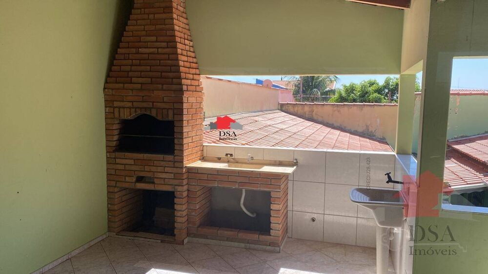 Casa à venda com 2 quartos, 155m² - Foto 2