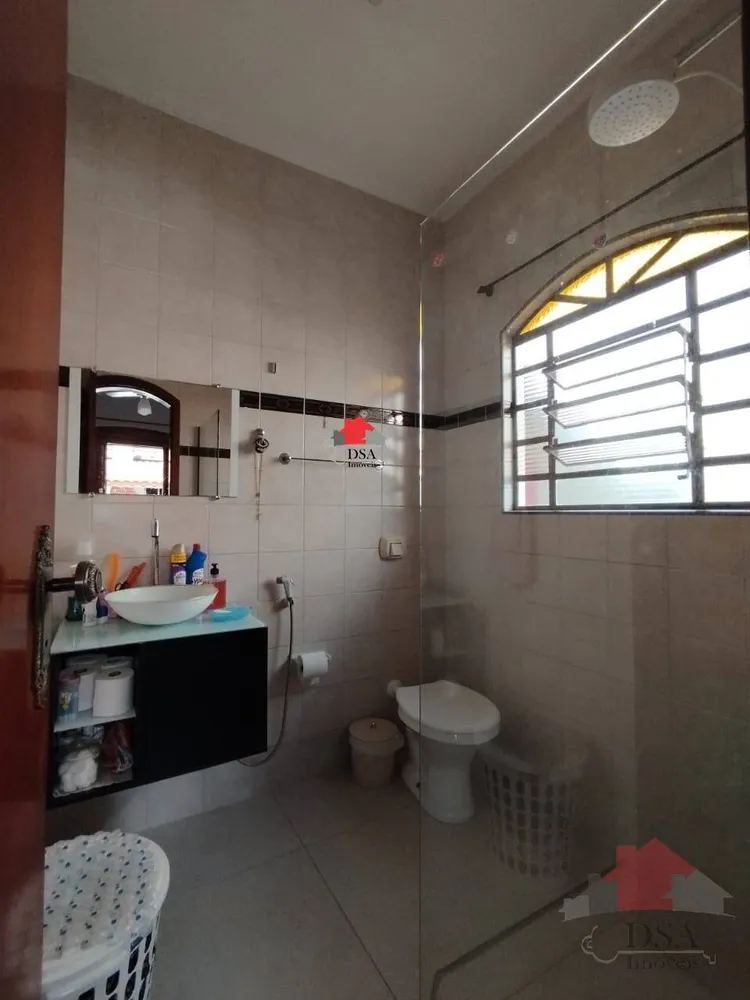 Casa, 3 quartos, 189 m² - Foto 2