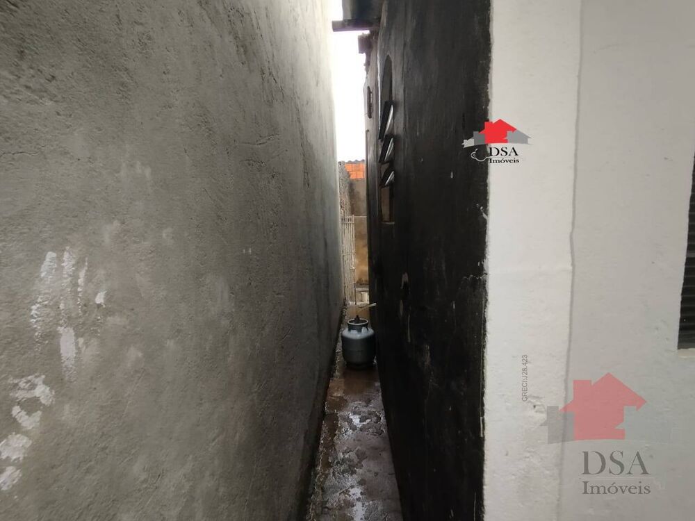 Casa, 4 quartos, 246 m² - Foto 1
