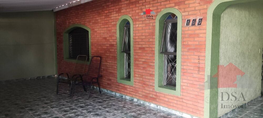 Casa à venda com 3 quartos, 147m² - Foto 1