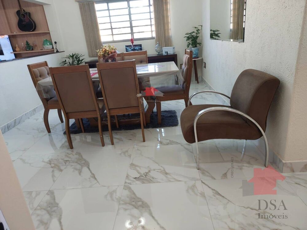 Casa, 3 quartos, 250 m² - Foto 3