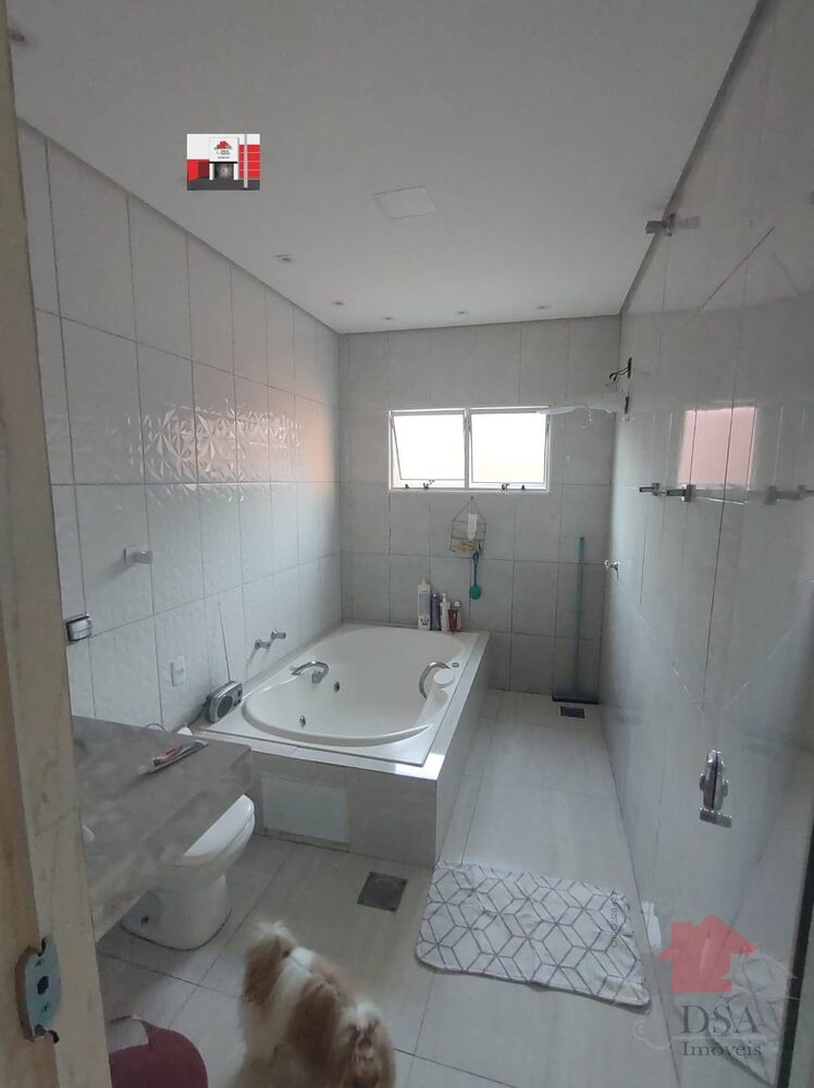 Casa, 3 quartos, 253 m² - Foto 4