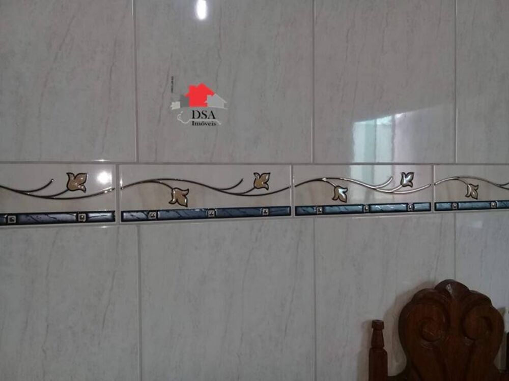 Casa à venda com 2 quartos, 90m² - Foto 3