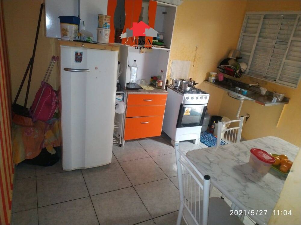 Casa à venda com 2 quartos, 95m² - Foto 2