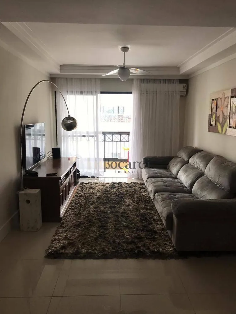 Apartamento, 3 quartos, 130 m² - Foto 2