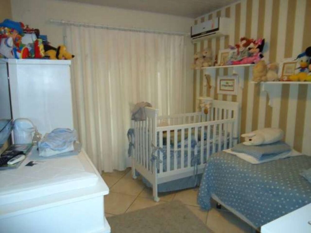 Casa à venda com 1 quarto, 430m² - Foto 5