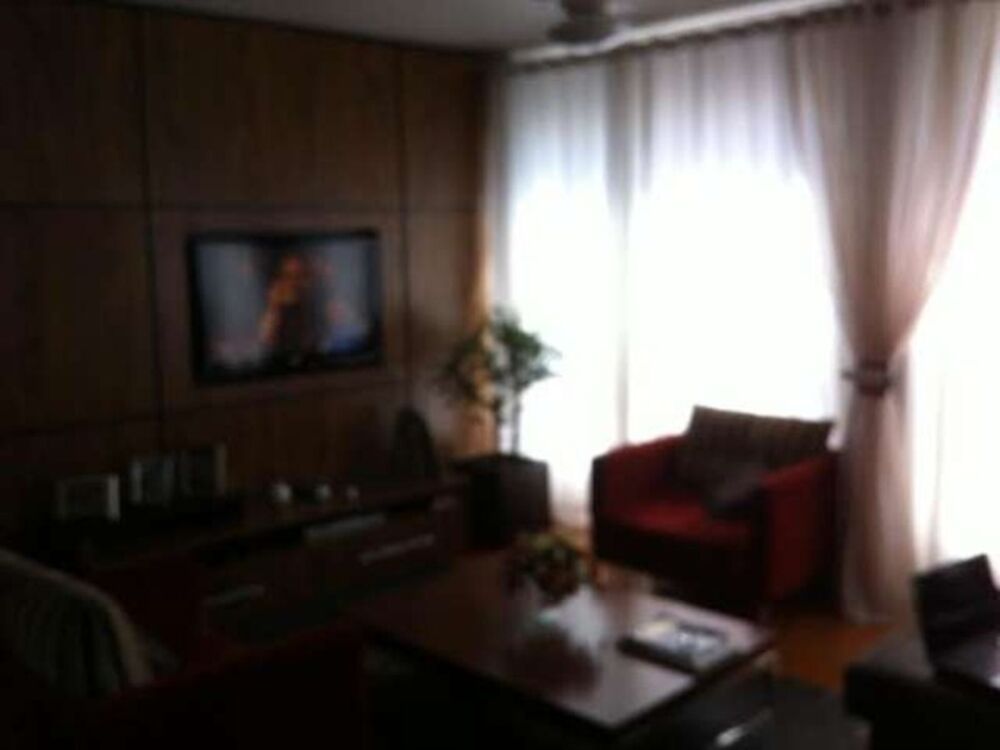 Apartamento à venda com 3 quartos, 145m² - Foto 3