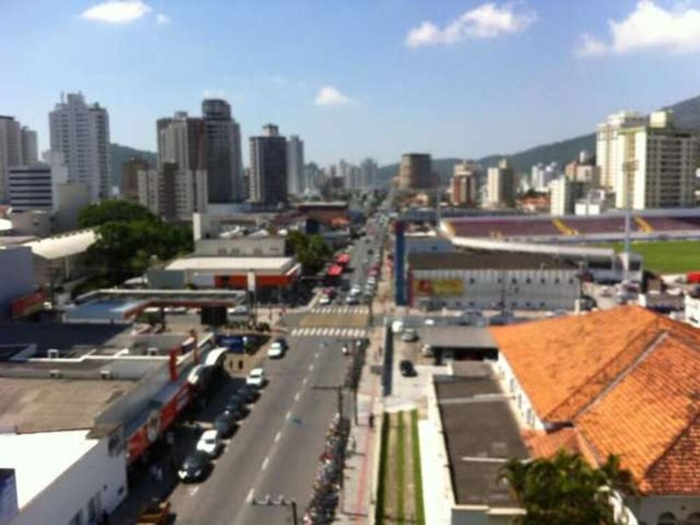 Apartamento à venda com 3 quartos, 145m² - Foto 7