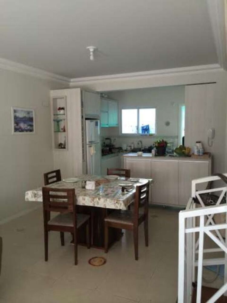 Casa à venda com 3 quartos - Foto 2