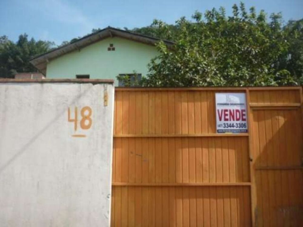 Casa à venda com 2 quartos, 300m² - Foto 1