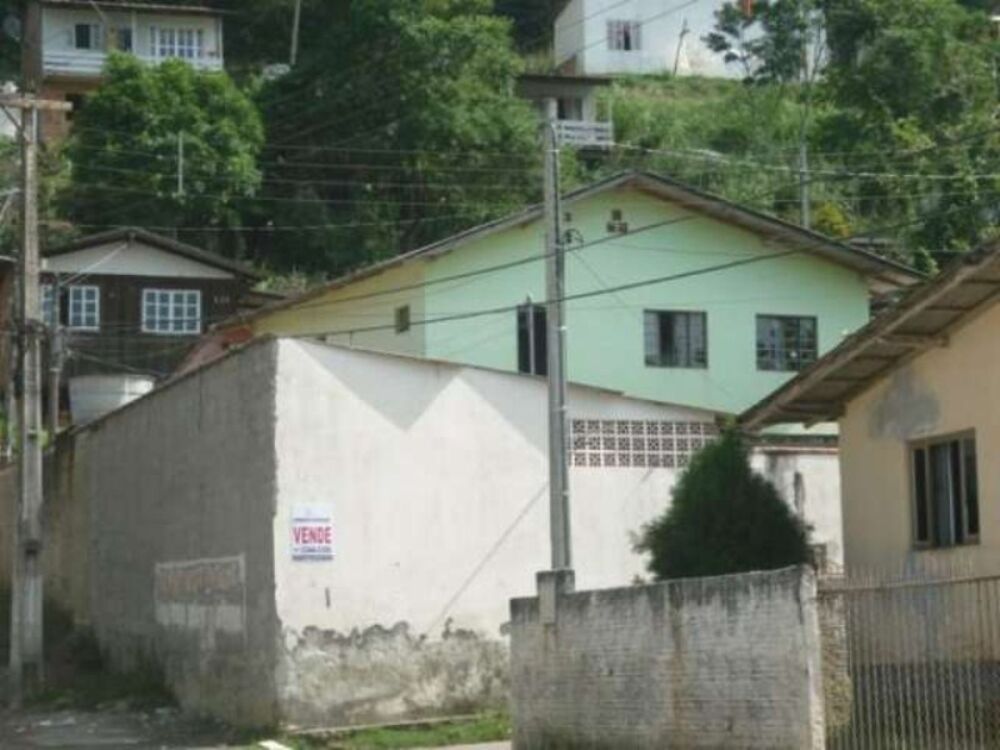 Casa à venda com 2 quartos, 300m² - Foto 8