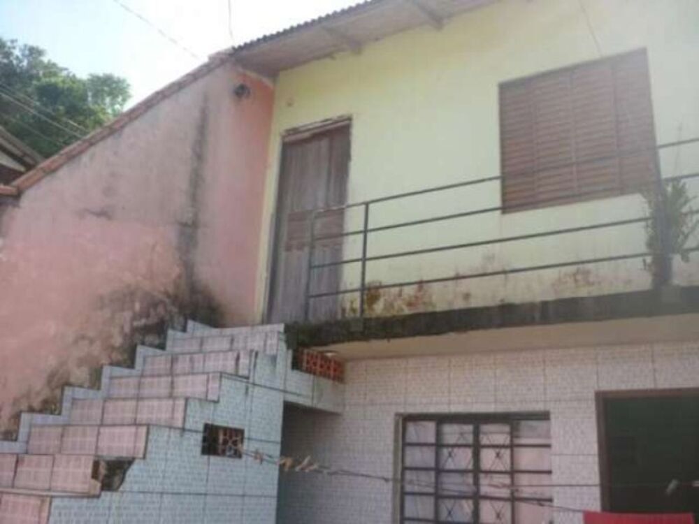 Casa à venda com 2 quartos, 300m² - Foto 6