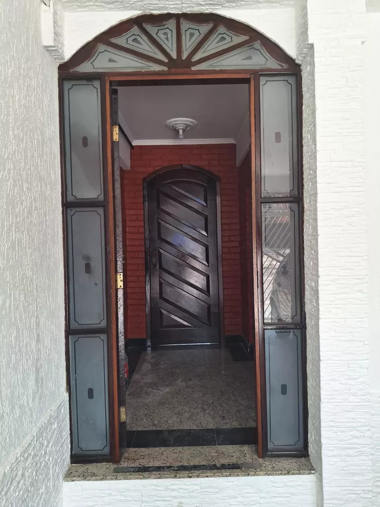 Sobrado à venda e aluguel com 3 quartos, 311m² - Foto 3