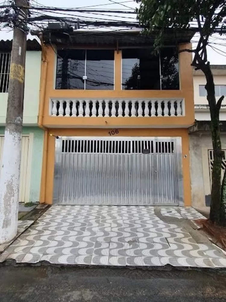 Sobrado à venda com 4 quartos, 190m² - Foto 1