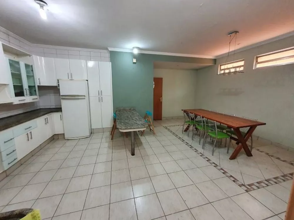 Sobrado à venda com 4 quartos, 380m² - Foto 12