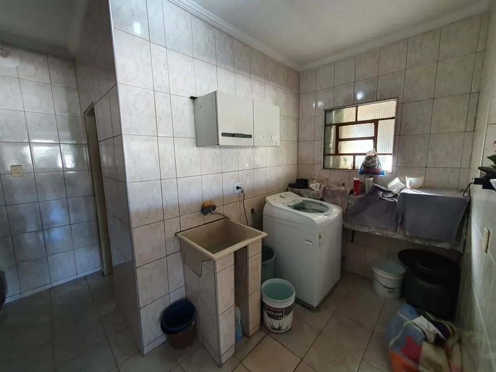 Casa à venda com 3 quartos, 200m² - Foto 5