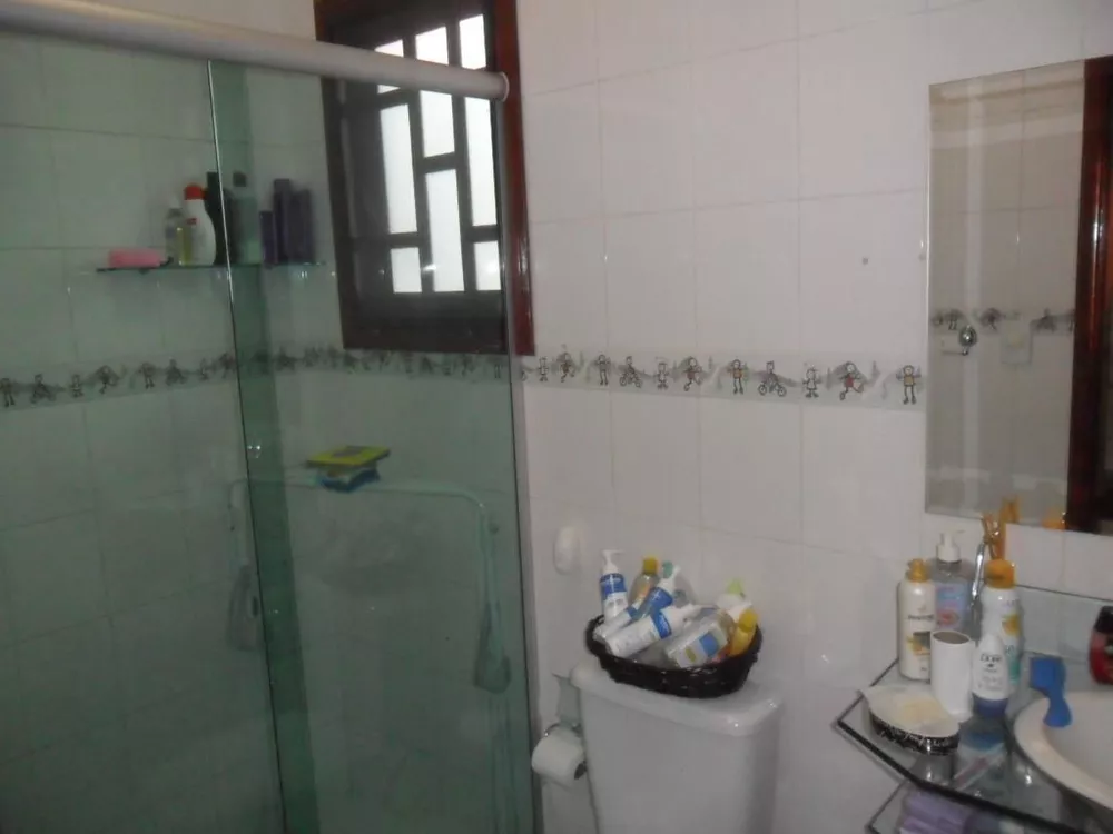 Sobrado à venda com 2 quartos, 140m² - Foto 1