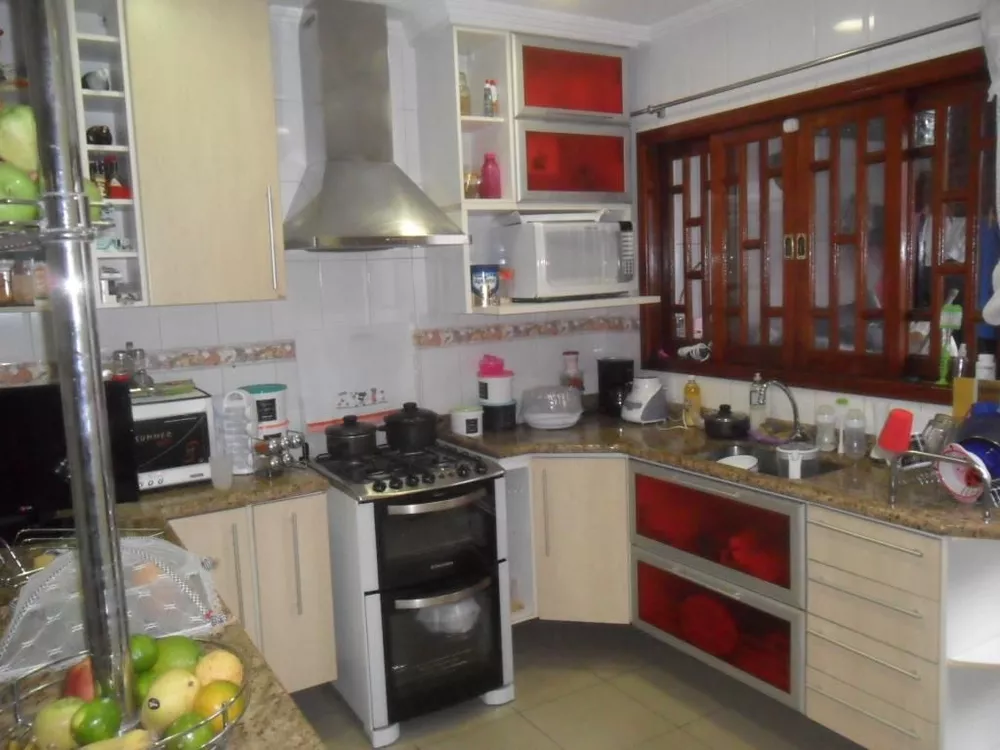 Sobrado à venda com 2 quartos, 140m² - Foto 5