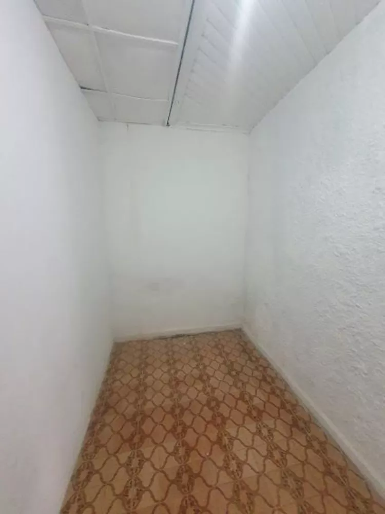 Casa à venda com 3 quartos, 60m² - Foto 2