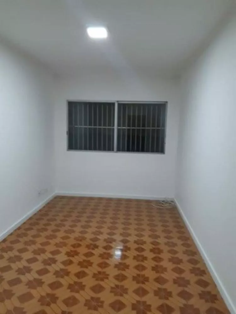 Apartamento à venda com 2 quartos, 70m² - Foto 4