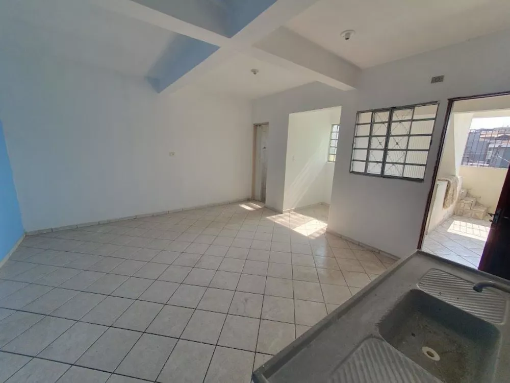 Casa à venda com 9 quartos, 300m² - Foto 12