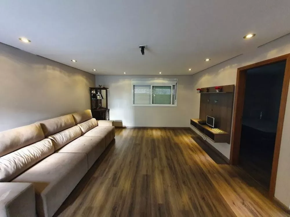 Sobrado à venda com 6 quartos, 300m² - Foto 12