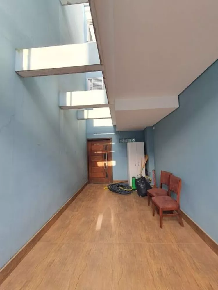 Sobrado à venda com 6 quartos, 300m² - Foto 11