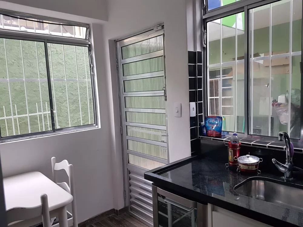 Sobrado à venda com 3 quartos, 153m² - Foto 2