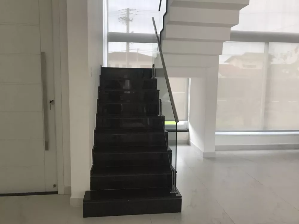 Sobrado à venda com 4 quartos, 370m² - Foto 5