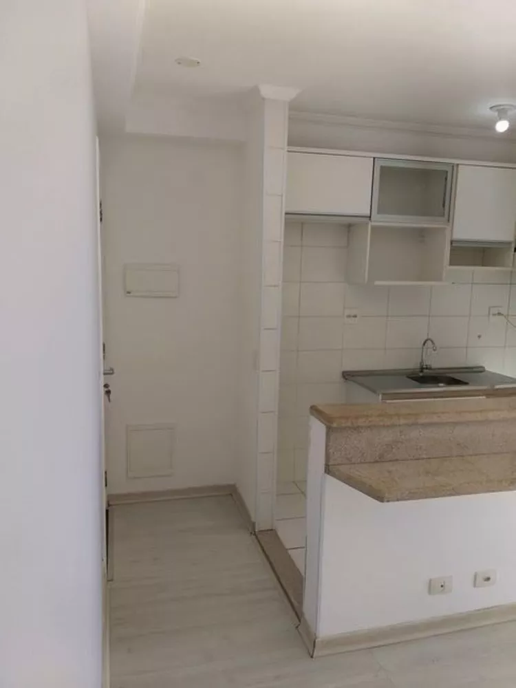 Apartamento à venda com 2 quartos, 47m² - Foto 2