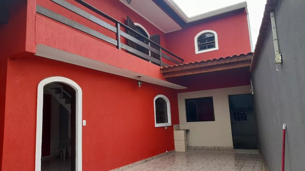 Sobrado à venda com 3 quartos, 200m² - Foto 3