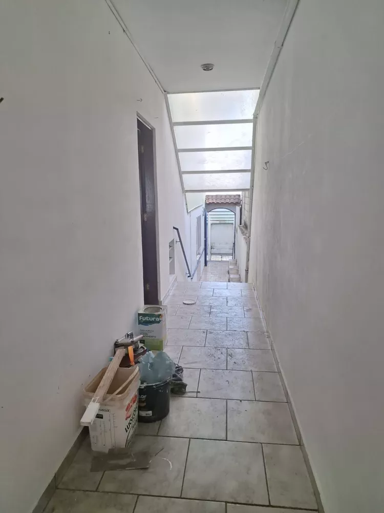 Sobrado para alugar com 2 quartos, 204m² - Foto 2