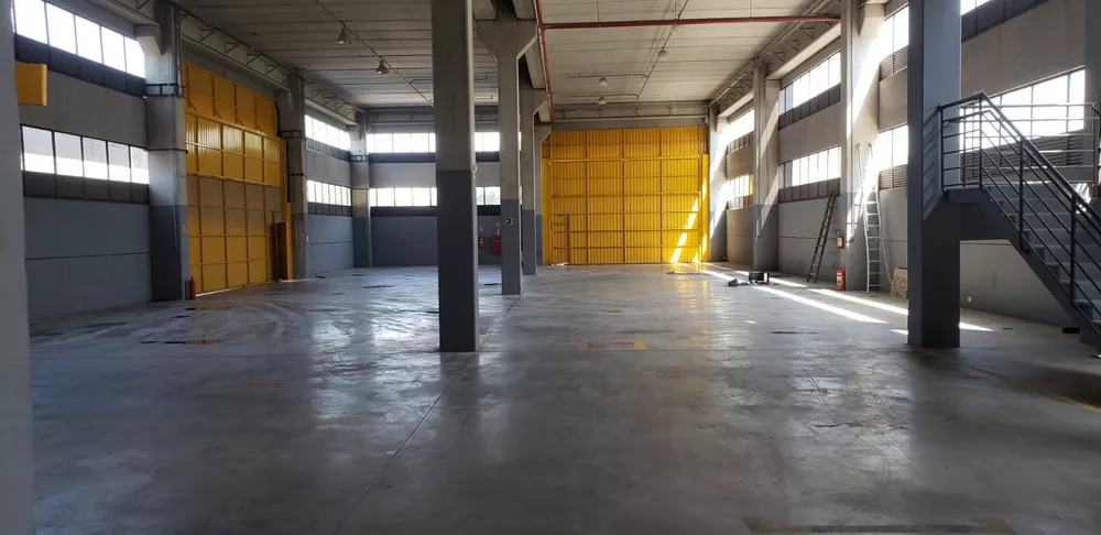 Depósito-Galpão-Armazém para alugar com 3 quartos, 4500m² - Foto 5