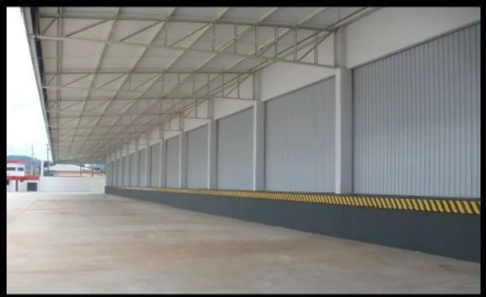 Depósito-Galpão-Armazém para alugar com 10 quartos, 12500m² - Foto 1