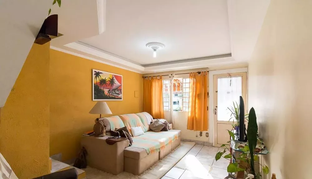 Sobrado à venda com 2 quartos, 71m² - Foto 1