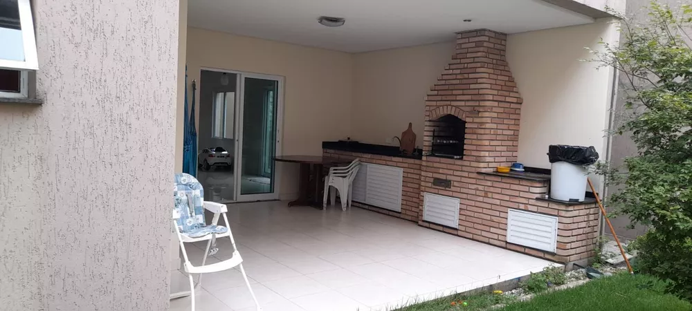 Sobrado à venda com 3 quartos, 316m² - Foto 2