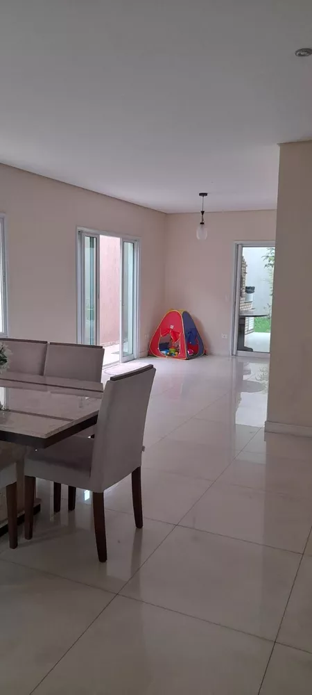 Sobrado à venda com 3 quartos, 316m² - Foto 4